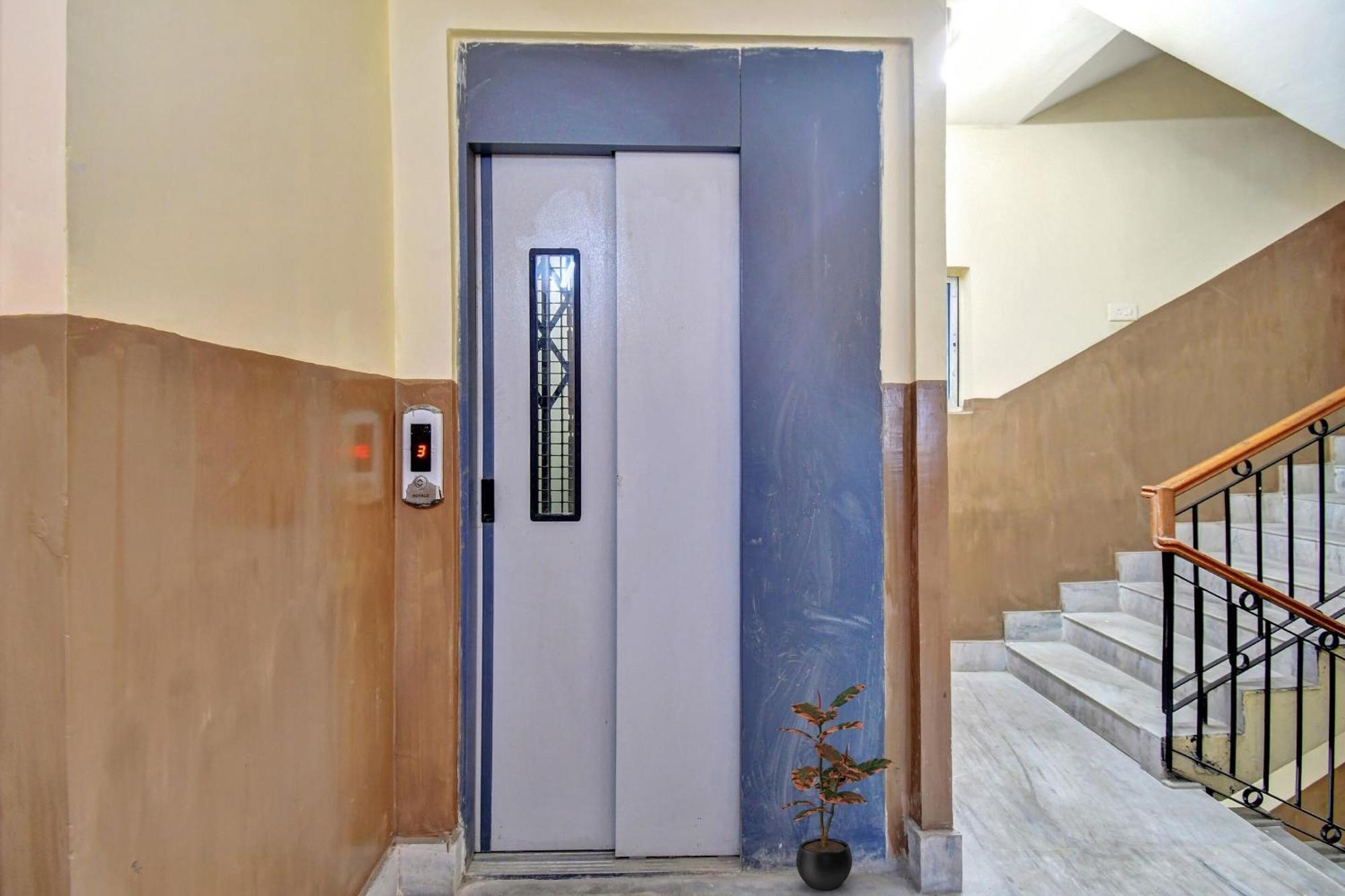 Hotel O Prasad Inn Kolkata Exterior photo